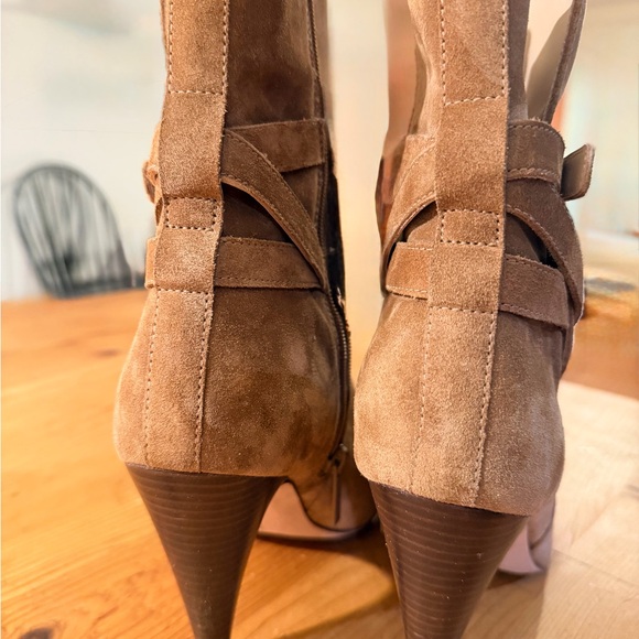 Veronica Beard “Sohelia” Tan Suede Heeled Boots w/ Box Size 10 - Picture 2 of 10